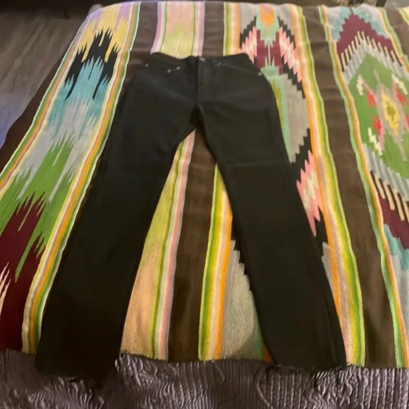 NWO 🌸Auth Saint Laurent Black high waist Jeans size 25 💜 - Picture 1 of 11